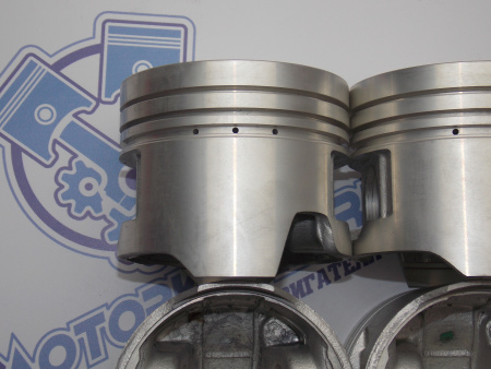 Поршни + кольца к-кт 4шт стандарт TOYOTA 3C, 3C-T