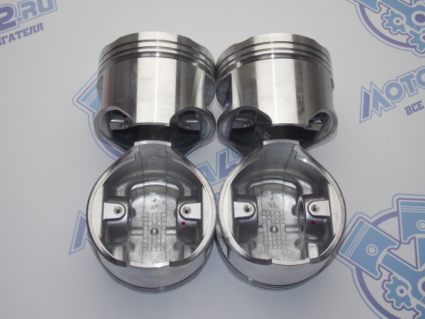 Поршни + кольца к-кт 4шт ремонт +0,50 MAZDA FE