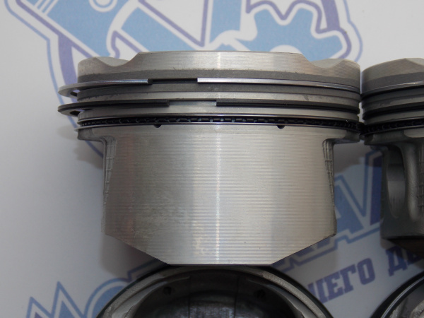 Поршни YENMAK к-кт 4шт ремонт +0,50 Renault K4M 760/761
