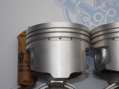 Поршни + кольца к-кт 4шт ремонт +0,50 MMC 4G63K