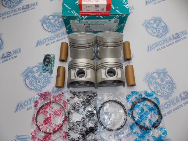 Поршни + кольца к-кт 4шт ремонт +0,50 NISSAN CD20