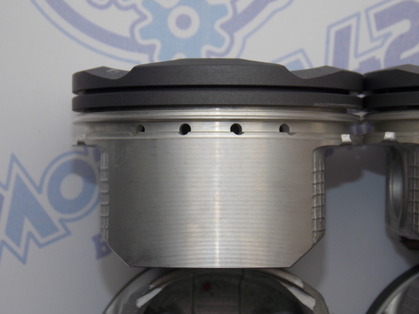 Поршни + кольца 4шт ремонт +0,25 3ZZ-FE TOYOTA