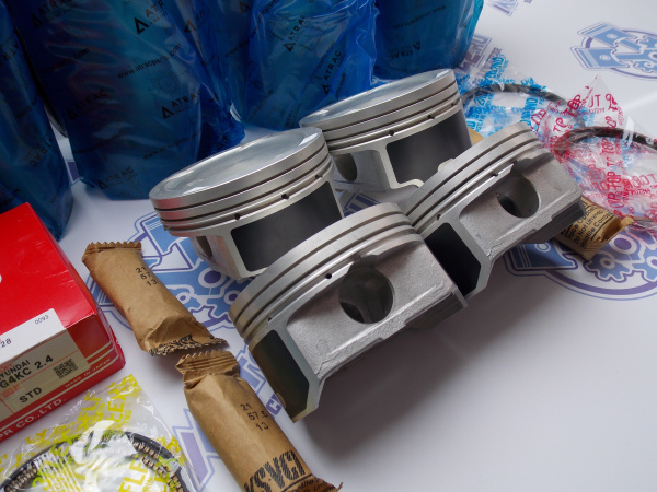 Поршни + гильзы + кольца G4KE, G4KG HYUNDAI