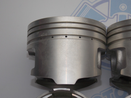 Поршни + кольца к-кт 4шт ремонт +0,50 MMC 4G63 NEW