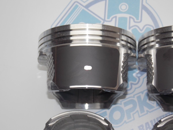 Поршни + кольца к-кт 4шт ремонт +0,50 FORD 1.8