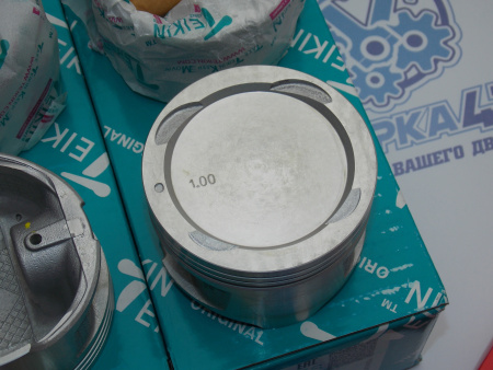 Поршни + кольца 4шт ремонт +1,00 TOYOTA 7A-FE