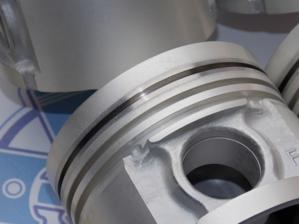 Поршни + кольца 4шт стандарт MAZDA R2 Alfin Gallery