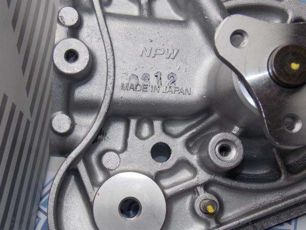 Насос водяной NPW для MAZDA ZL-DE