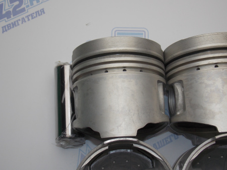 Поршни + кольца AW стандарт MMC 4D55T, 4D56T, D4BA