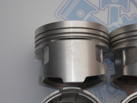 Поршни + кольца к-кт 4шт стандарт MMC 4G15 12V