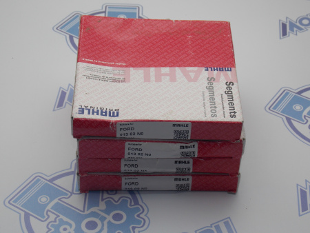 Поршни + кольца 4шт стандарт FORD RKA, RDA MONDEO 1.8
