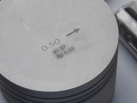 Поршни + кольца к-кт 4шт ремонт +0,50 FORD RDA, RKA MONDEO 1.8