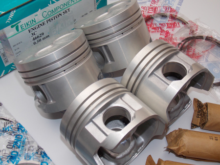 Поршни и кольца 4шт ремонт +0,50 TOYOTA 3C, 3C-T