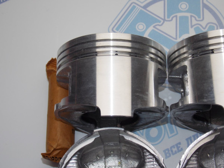 Поршни + кольца к-кт 4шт ремонт +0,50 HONDA B20B 96-