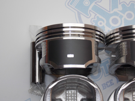 Поршни + кольца 4шт ремонт +0,50 FORD ROCAM 1,6