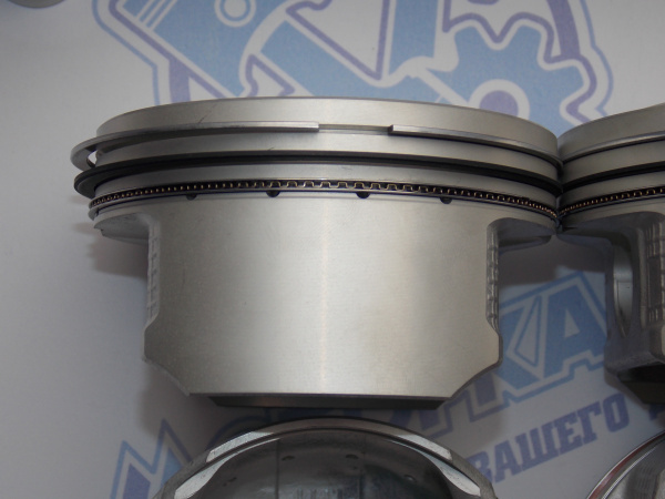 Поршни HS к-кт 4шт ремонт +0,50 MMC 4B10