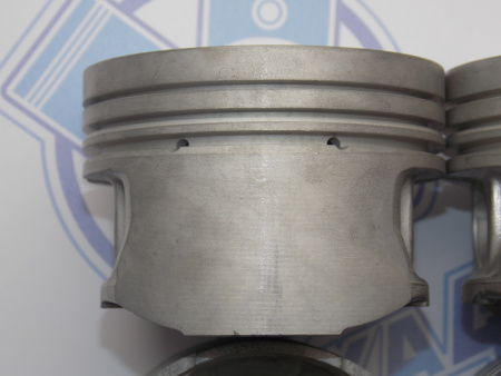 Поршни AW к-кт 4шт стандарт FORD RDA, RKA MONDEO 1.8